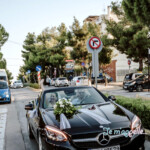 Ολόλευκος γάμος με elegant στολισμό Ολόλευκος γάμος με elegant στολισμό, διάφανα μπαλόνια με ήλιον και luxurious λεπτομέρειες.