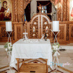 Ολόλευκος γάμος με elegant στολισμό Ολόλευκος γάμος με elegant στολισμό, διάφανα μπαλόνια με ήλιον και luxurious λεπτομέρειες.